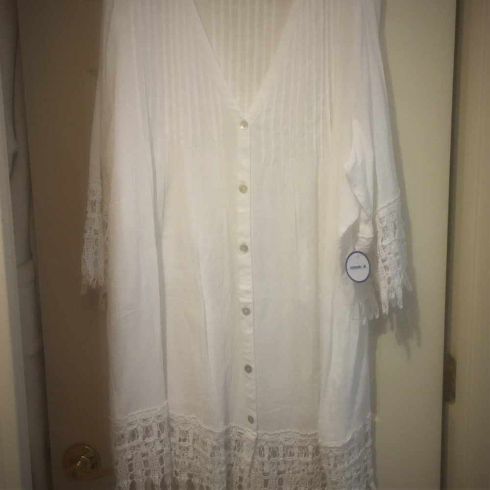 Women's Swimsuit Cover Up, Size 18/20 NWT